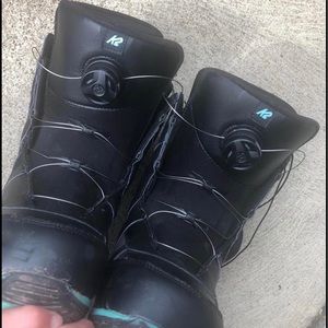 K2 Women’s snowboarding boots- size 9